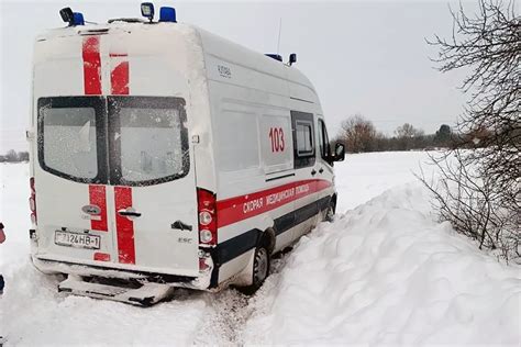 Магнитогорск в снежном плену: почему трасса оказалась заблокирована и что делать водителям